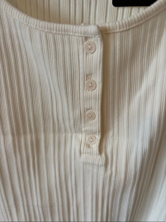 Levi's Cream Ribbed Henley Tank - Button Front - Picture 5 of 6